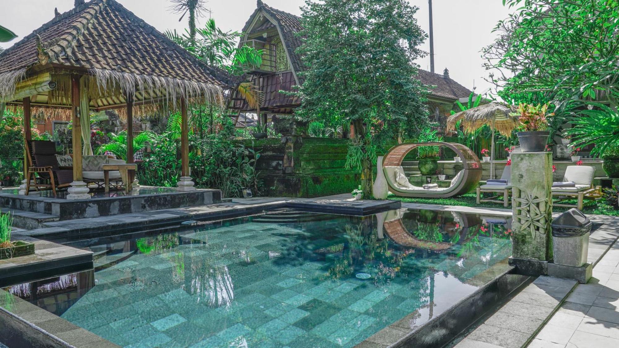 Lokasari Retreat Hotel อูบุด ภายนอก รูปภาพ